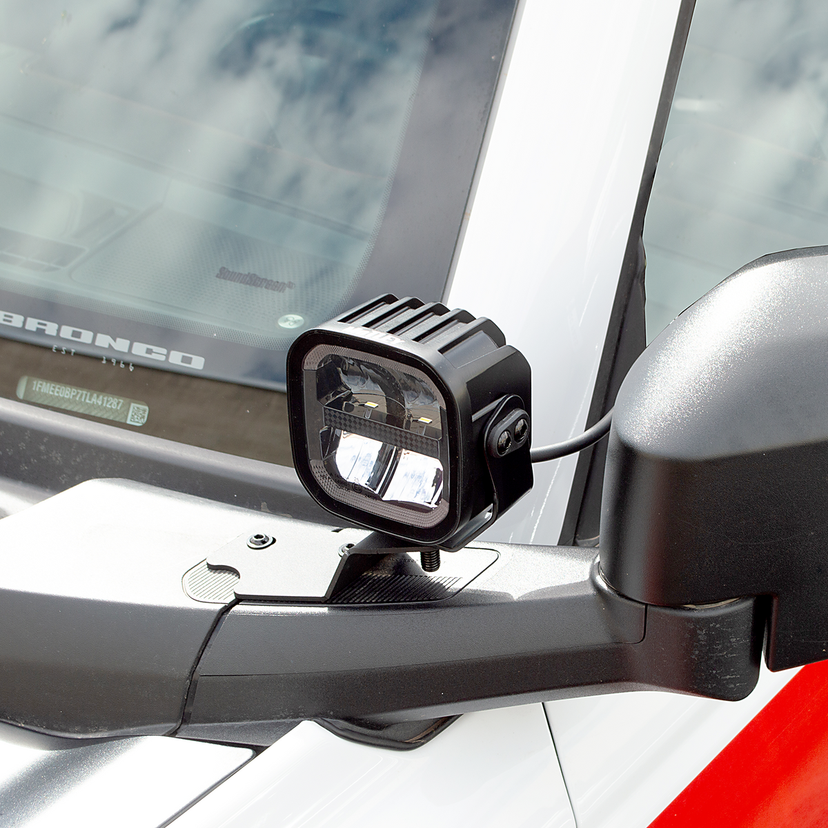 3.8-Inch LED Driving Light with Dynamic DRL